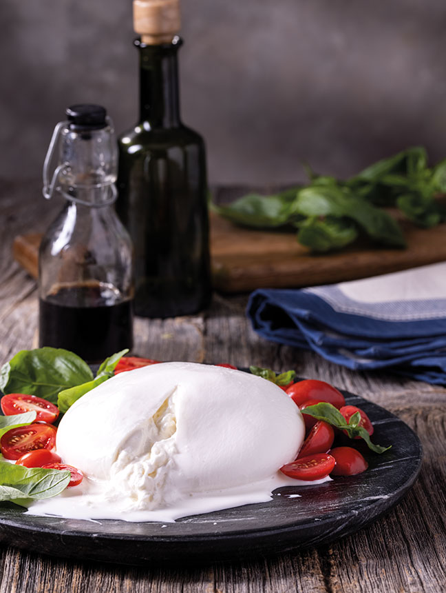 buratta peyniri nasıl bir peynir, buratta peyniri dışı yenir mi,