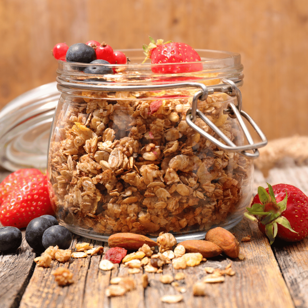 granola bowl, kahvaltılık granola, yoğurtlu granola, smoothie bowl,